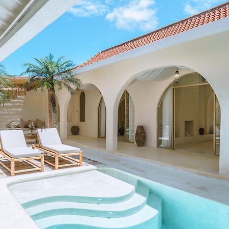 Villa Stella: 2Br Vibrant Mediterranean Oasis チャングー エクステリア 写真