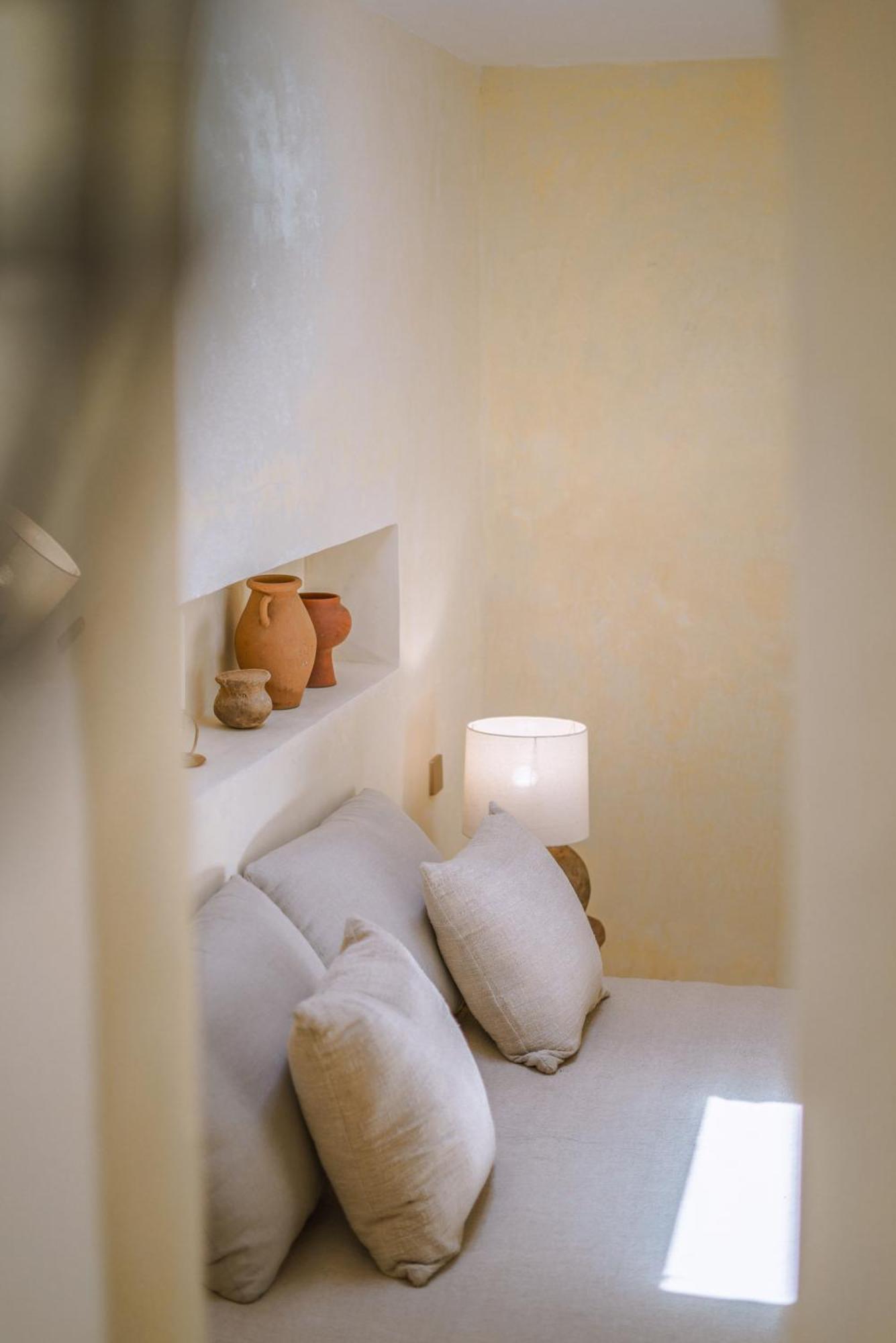 Villa Stella: 2Br Vibrant Mediterranean Oasis チャングー エクステリア 写真