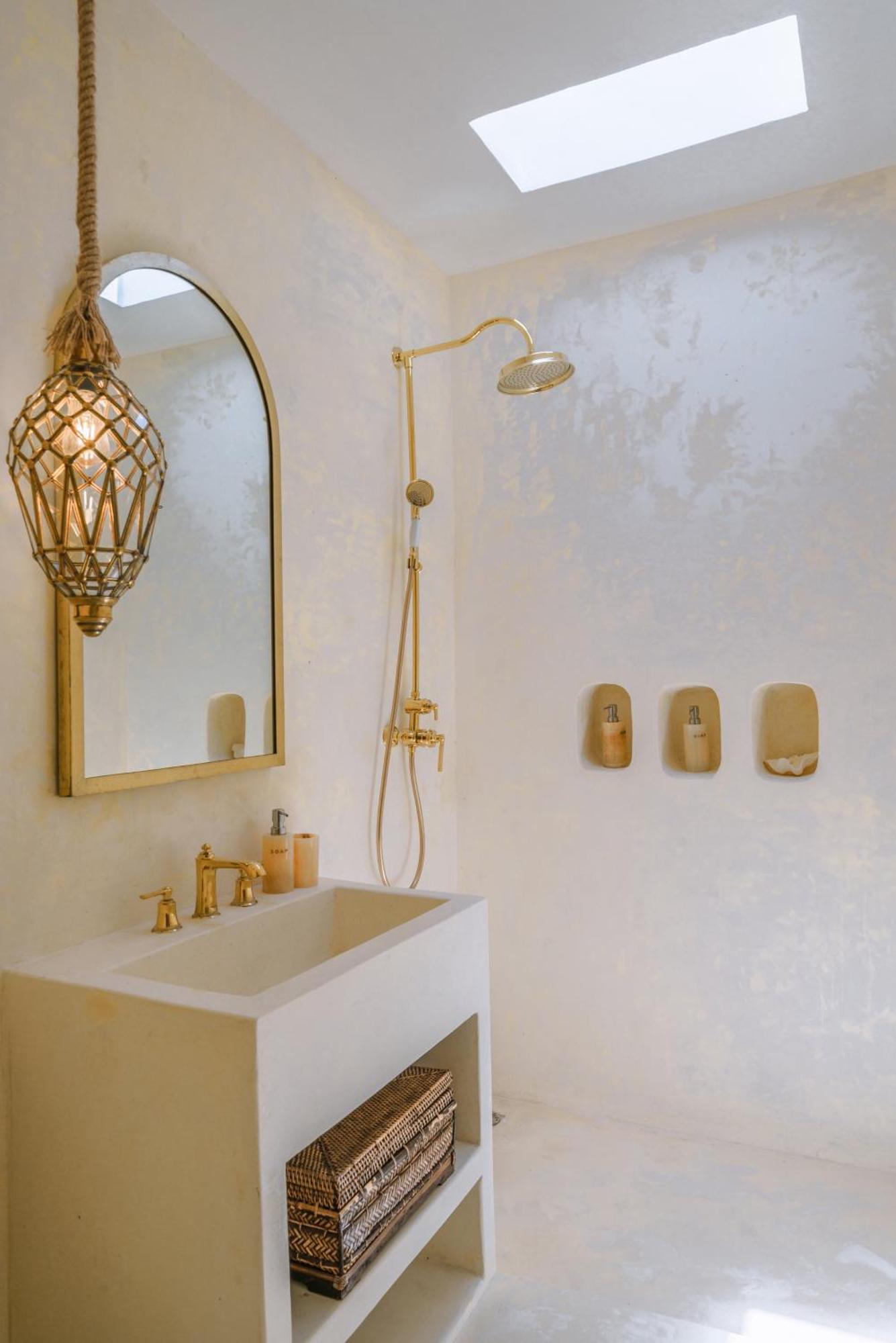 Villa Stella: 2Br Vibrant Mediterranean Oasis チャングー エクステリア 写真