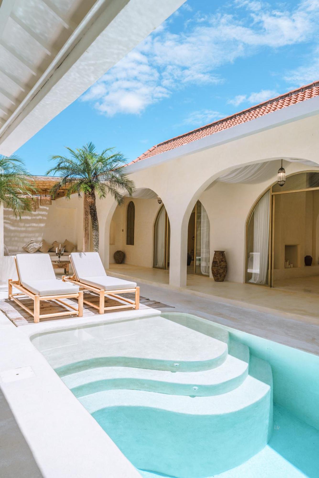 Villa Stella: 2Br Vibrant Mediterranean Oasis チャングー エクステリア 写真